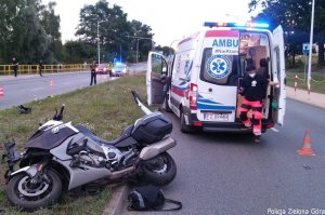 Wypadek motocyklisty na os.Pomorskim w Zielonej Górze.