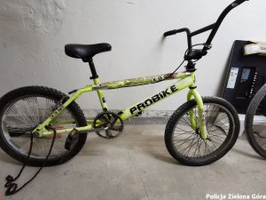 Skradziony rower BMX Probike koloru jasno-zielonego.
